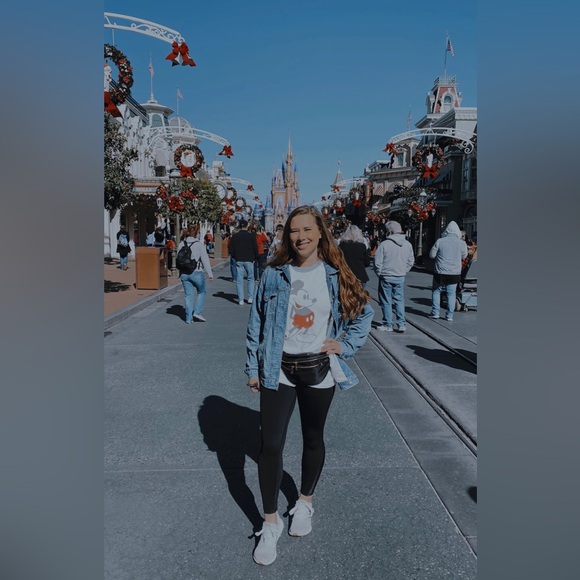 American Eagle Oversized Denim Jacket - Picture 5 of 11